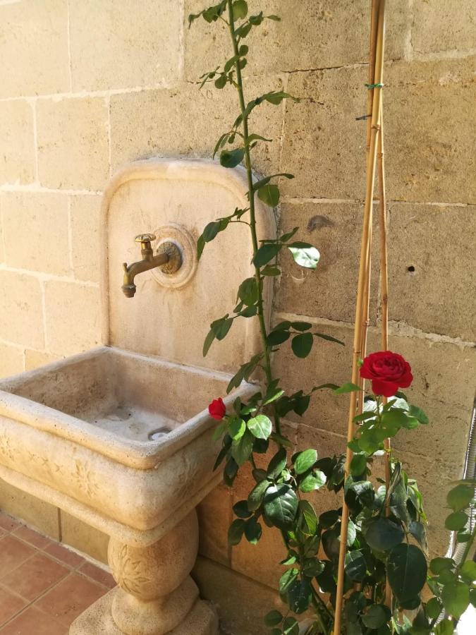 Antico Casale Il Sambuco Bed & Breakfast Manduria Exterior foto