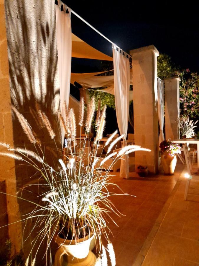 Antico Casale Il Sambuco Bed & Breakfast Manduria Exterior foto