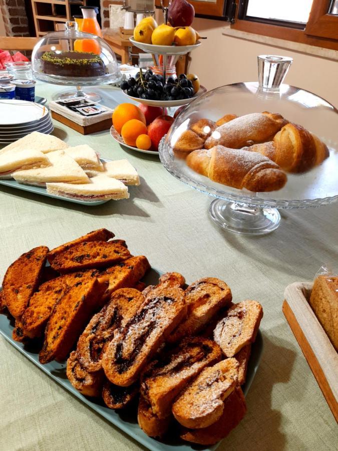 Antico Casale Il Sambuco Bed & Breakfast Manduria Exterior foto