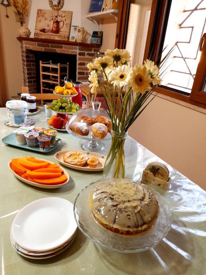 Antico Casale Il Sambuco Bed & Breakfast Manduria Exterior foto