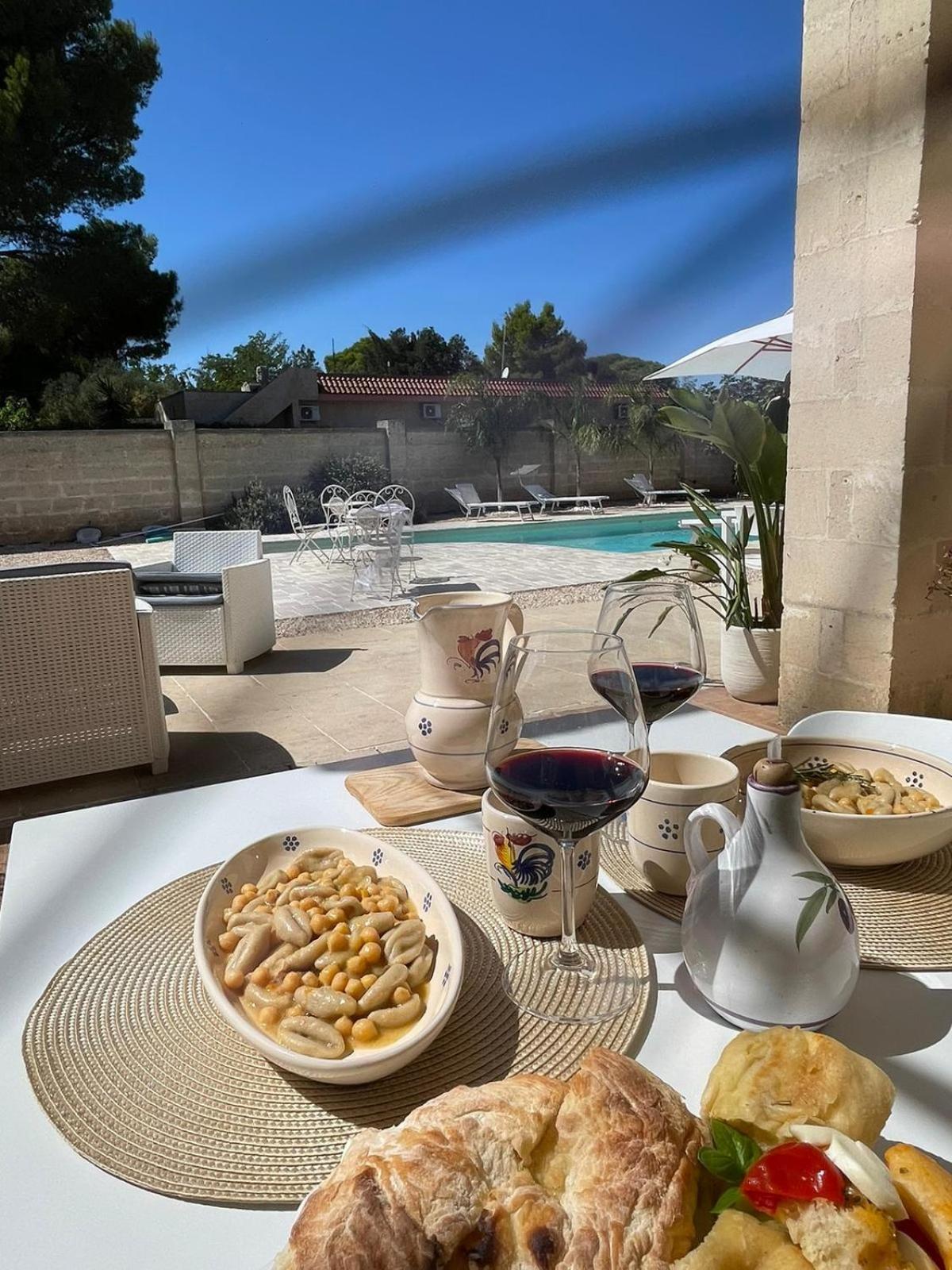 Antico Casale Il Sambuco Bed & Breakfast Manduria Exterior foto